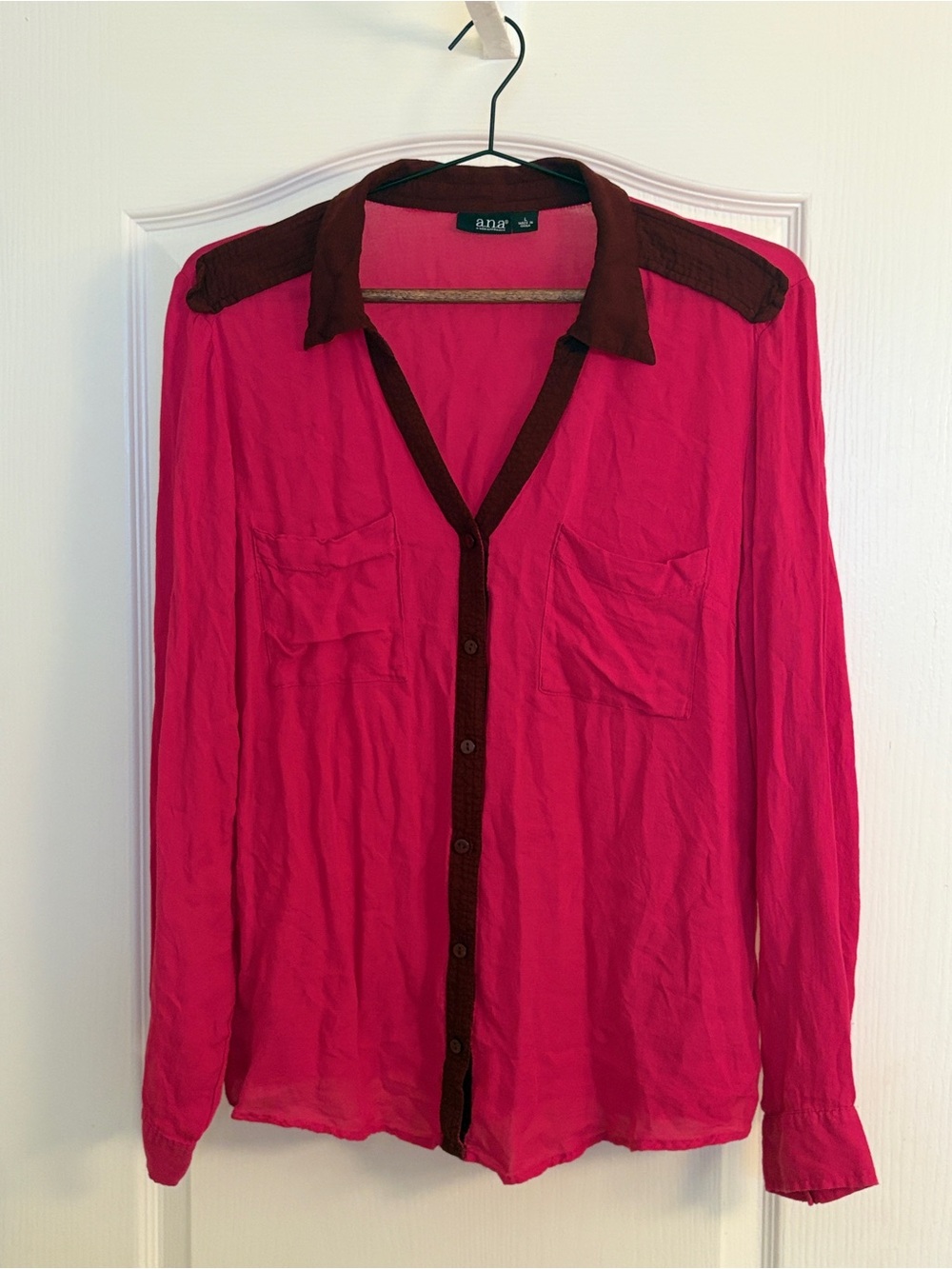 a.n.a A New Approach Fuchsia Hot Pink Long Sleeve Blouse Burgundy Trim Size L